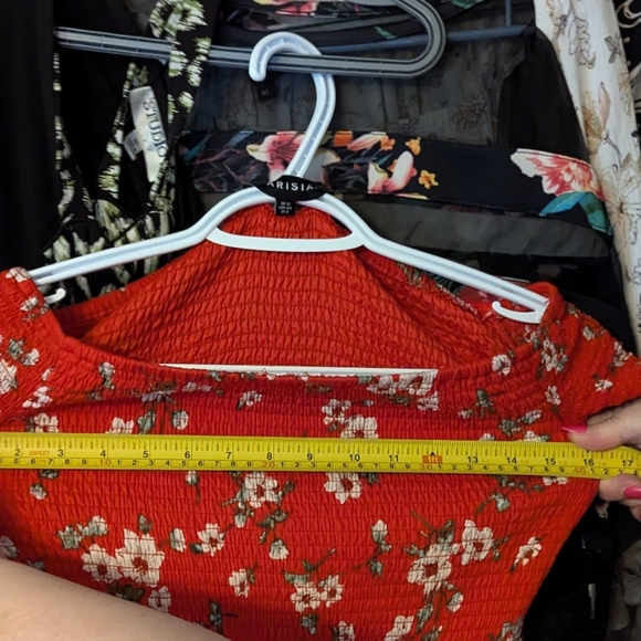 Parisian Sundress. Off the shoulder, midi skirt. 8 - Picture 10 of 10